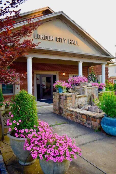 Hilltop Hideaway - 3Bdr In Downtown London, Ky Bagian luar foto